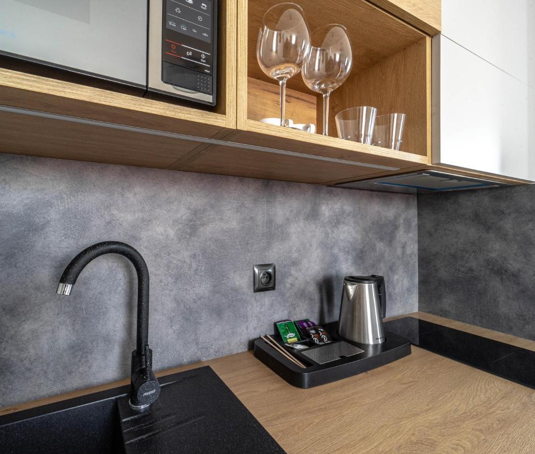 Milo Aparthotel Wrocław Exteriör bild